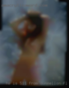 He is 5'11 from Dunnellon FL, slim and girls nude fit.