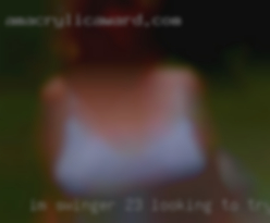 Im swinger 23 Looking to try new sites experiences.